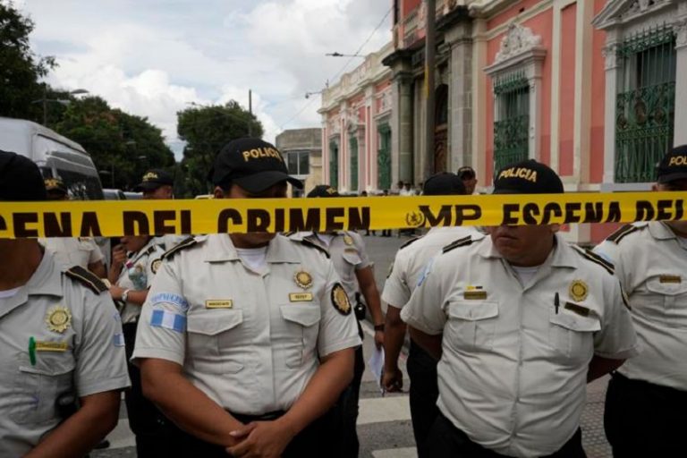 Blocchi in almeno 15 punti stadali del Guatemala contro l'operato del  Pubblico Ministero - Edizione italiana Prensa Latina